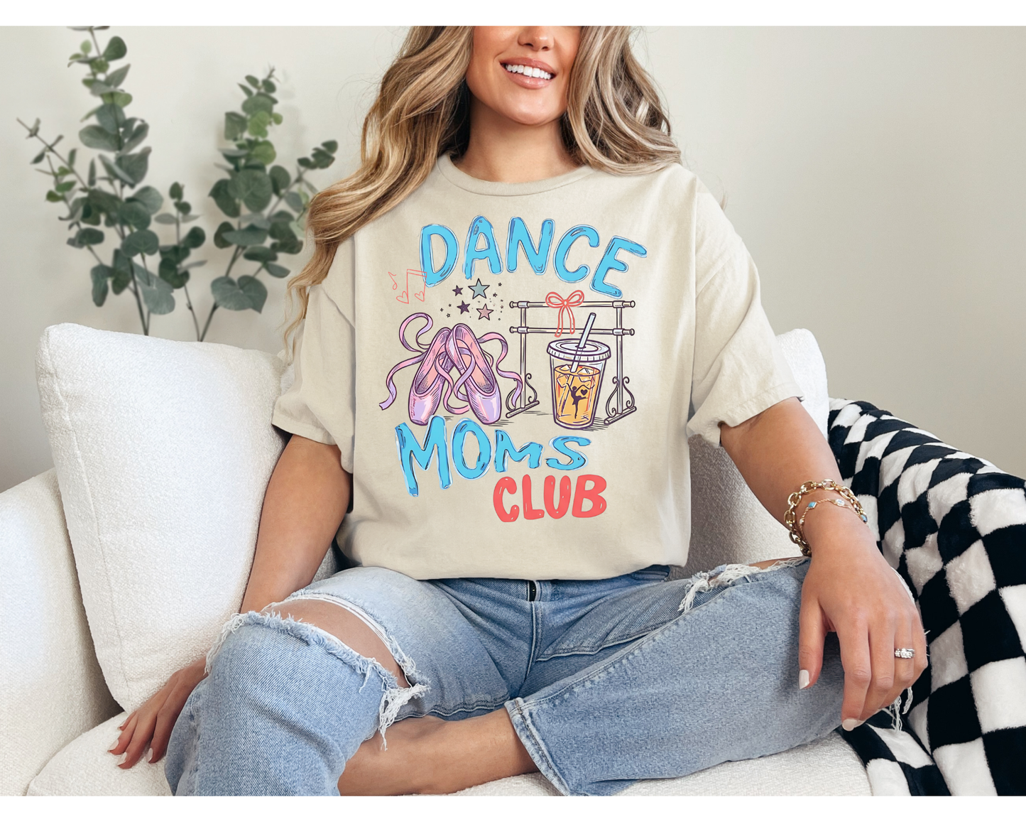 DANCE MOM GRAPHIC T-SHIRT | DANCE MOMS CLUB TEE
