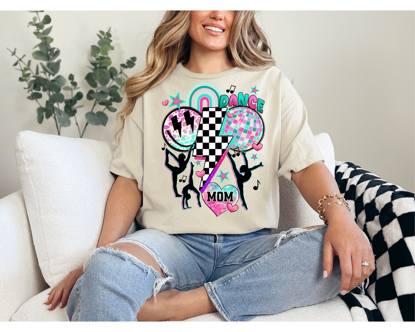 DANCE MOM GRAPHIC T-SHIRT | DANCE MOMS CLUB TEE